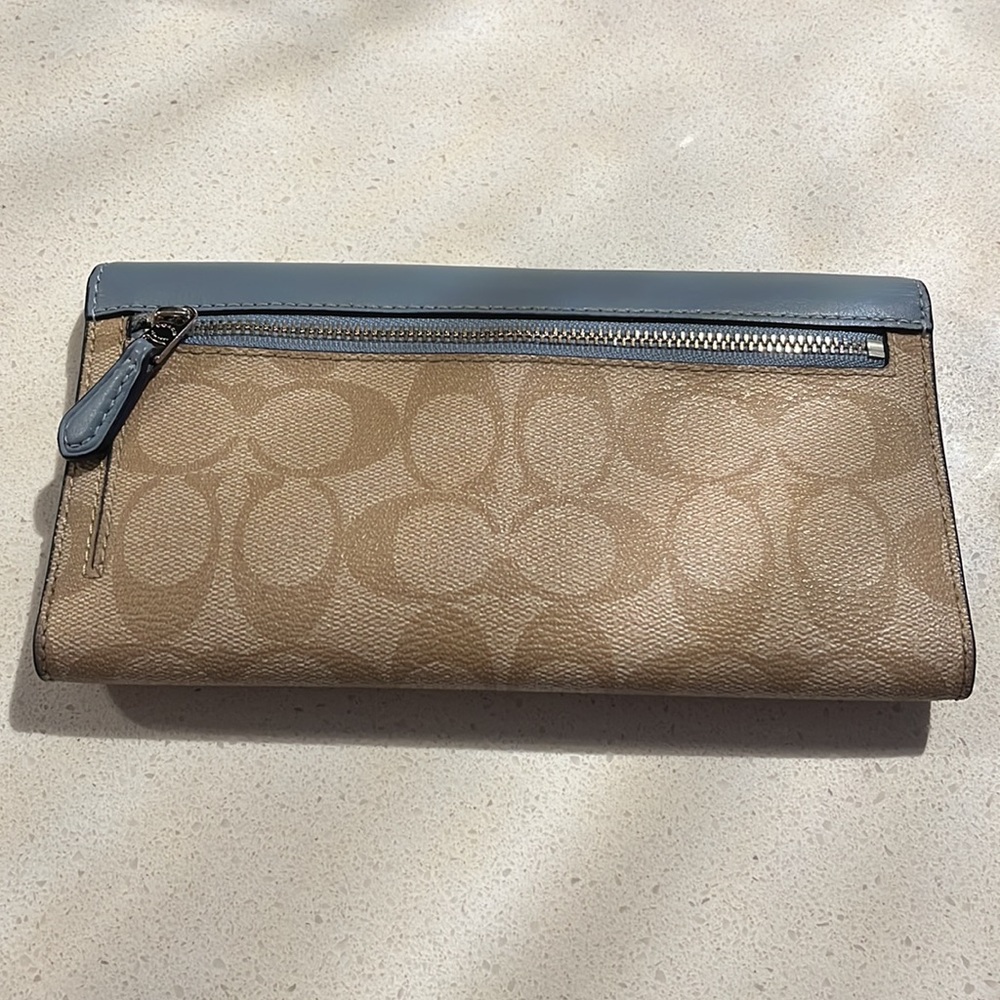 Coach New York Trifold Wallet Baby Blue - Picture 2 of 5